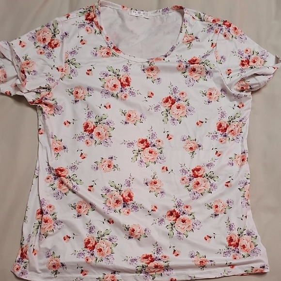 Floral Women's Pajama Set - White and Pink - Picture 5 of 7